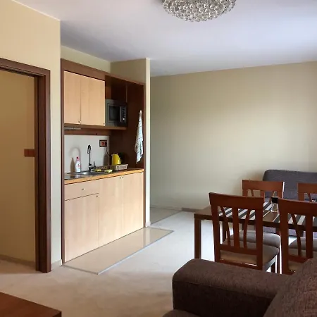 Апартаменты Apartman J 102 Велька-Ломница