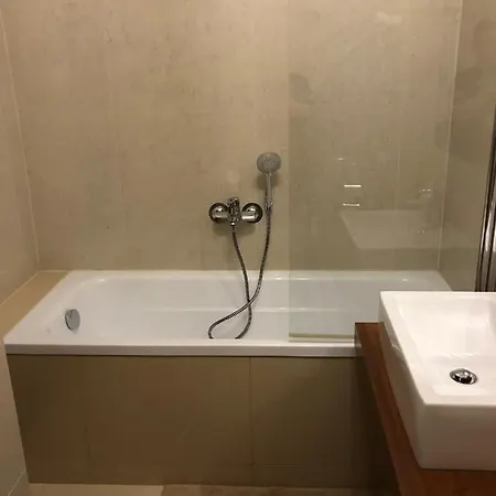 Apartman J 102 Апартаменты Велька-Ломница