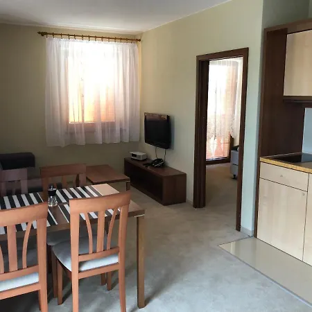 Apartman J 102 Апартаменты Велька-Ломница